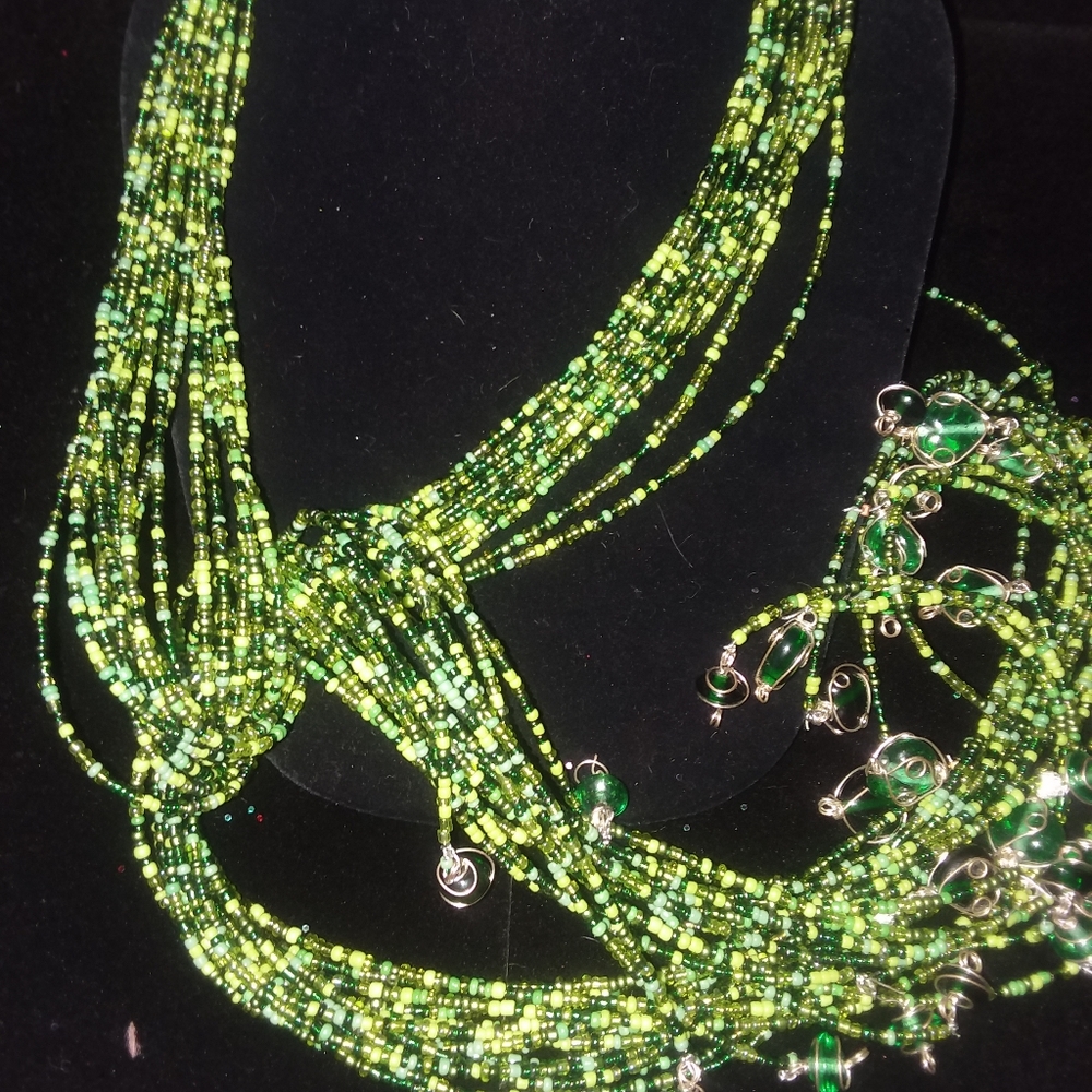Necklace - Picture 2 of 4